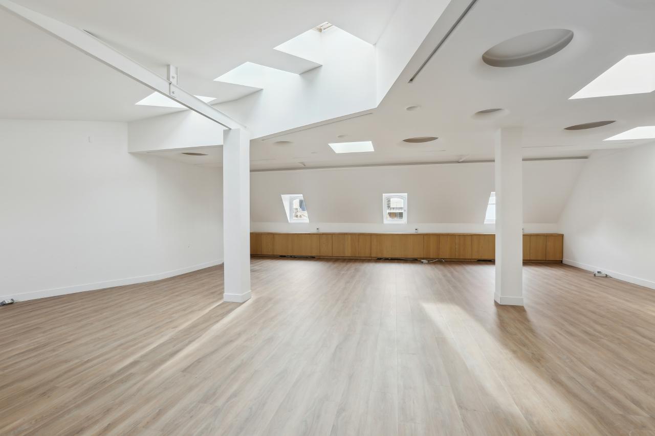 Bureau Paris 143m² Location bureau Paris OLBUR2204409 4